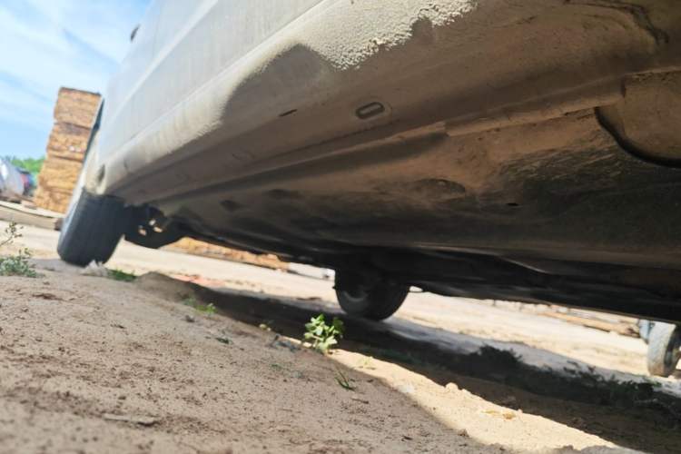 Used Volkswagen Jetta 2013 1.6L Manual Comfort Model Chassis Front Right