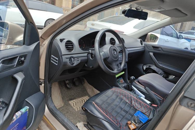 Used Volkswagen Jetta 2013 1.6L Manual Fashion Edition Driver Seat