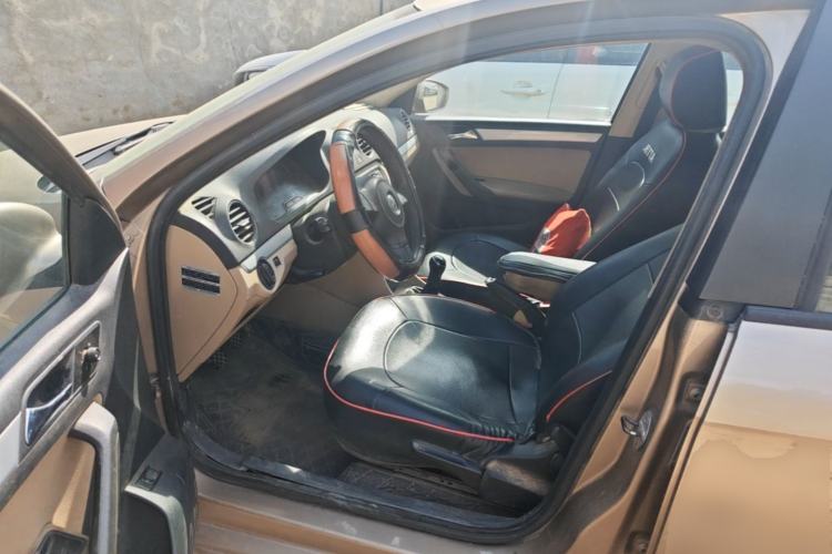 Used Volkswagen Jetta 2013 1.6L Manual Comfort Model Driver Seat