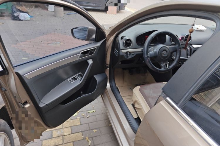 Used Volkswagen Jetta 2013 1.6L Manual Fashion Edition Driver Seat