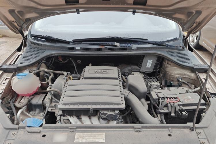 Used Volkswagen Jetta 2013 1.6L Manual Fashion Edition Engine Bay