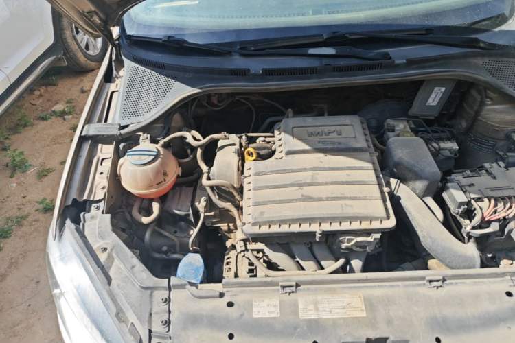 Used Volkswagen Jetta 2013 1.6L Manual Comfort Model Engine Bay Right