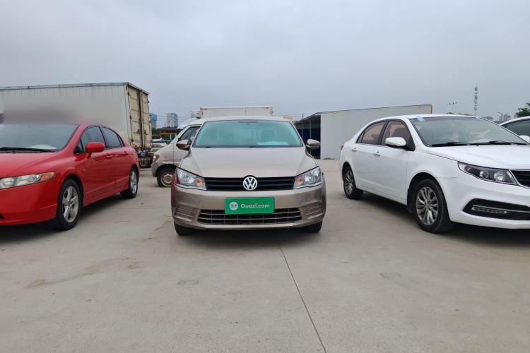 Used Volkswagen Jetta 2013 1.6L Automatic Fashion Model Exterior 1