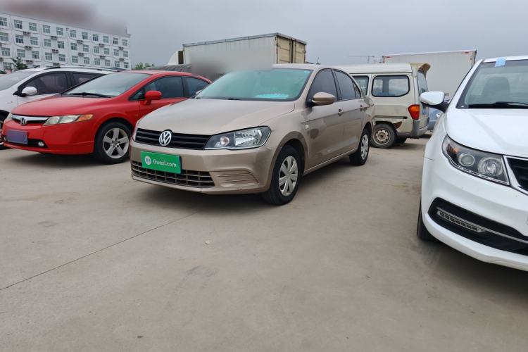 Used Volkswagen Jetta 2013 1.6L Automatic Fashion Model Exterior 3