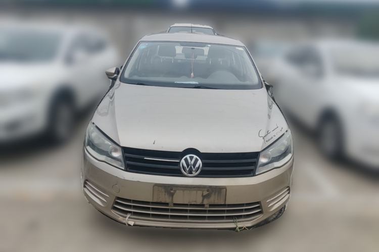 Used Volkswagen Jetta 2013 1.6L Manual Fashion Edition Front