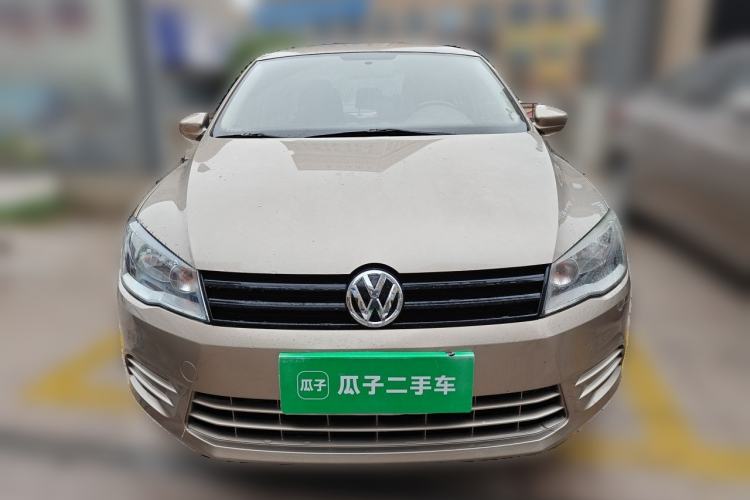 Used Volkswagen Jetta 2013 1.6L Manual Fashion Edition Front