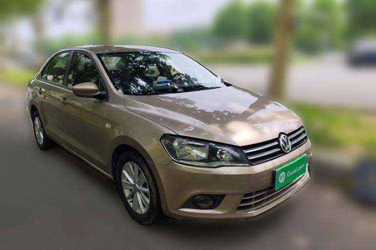 Used Volkswagen Jetta 2013 1.6L Manual Comfort Model Front Right 45 Deg