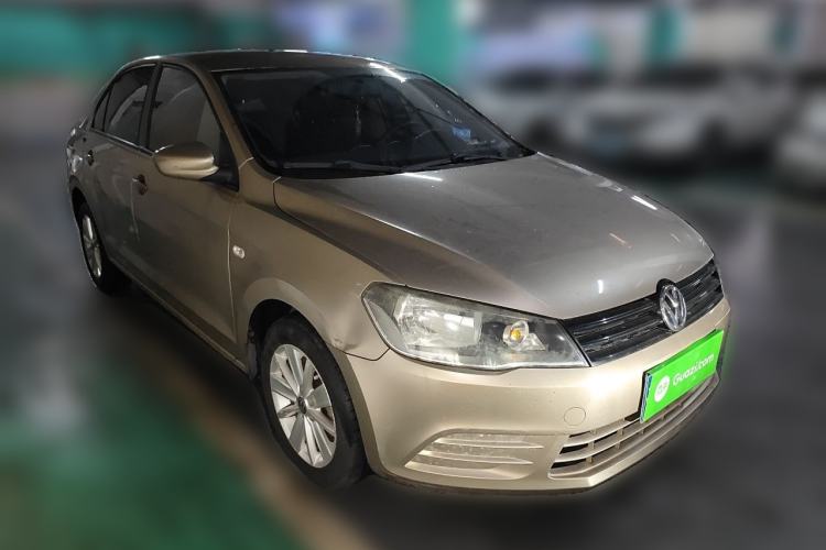 Used Volkswagen Jetta 2013 1.4L Manual Fashion Model Front Right 45 Deg