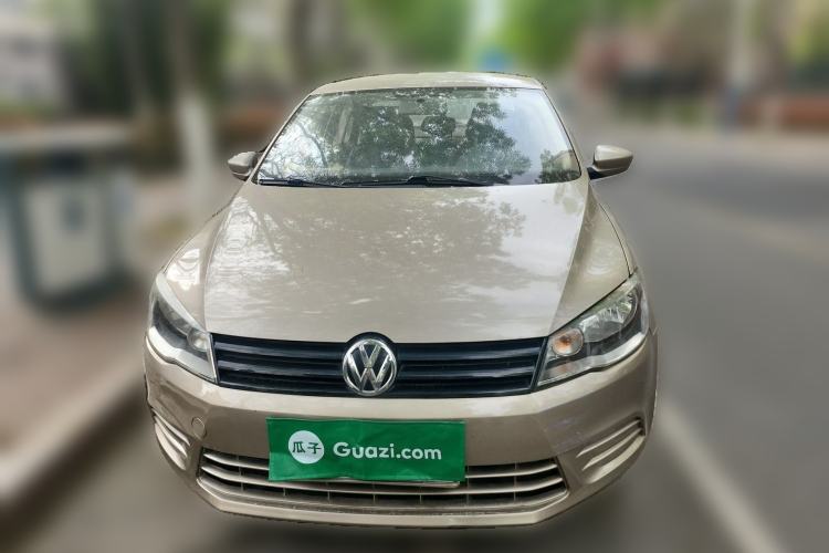 Used Volkswagen Jetta 2013 1.6L Manual Fashion Edition Front