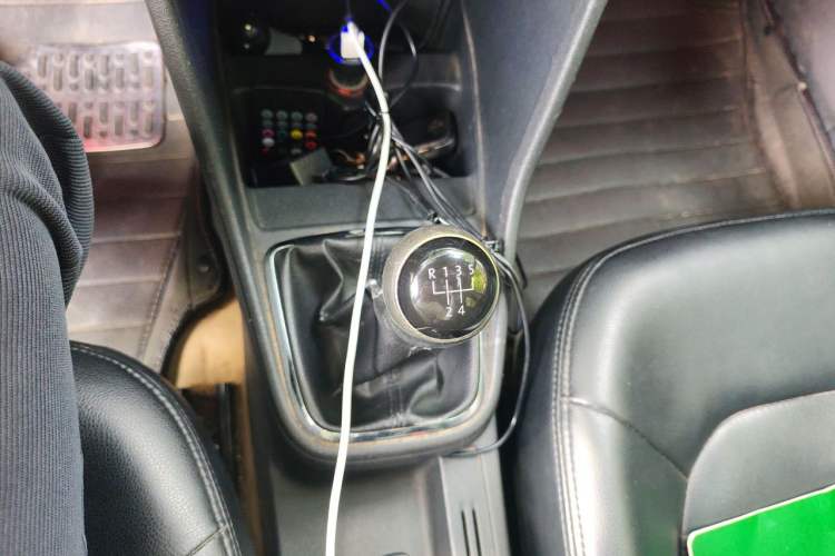 Used Volkswagen Jetta 2013 1.6L Manual Comfort Model Gear Lever