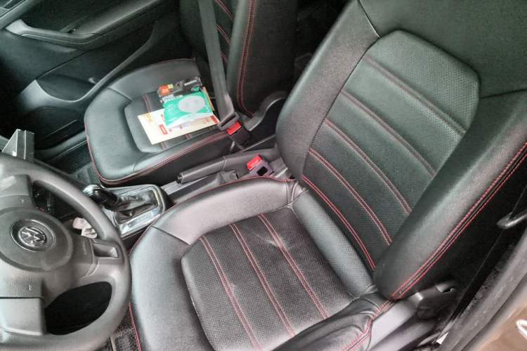 Used Volkswagen Jetta 2013 1.6L Automatic Fashion Model Left Front Seat