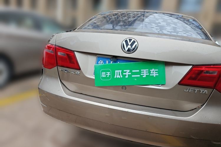 Used Volkswagen Jetta 2013 1.6L Manual Fashion Edition Rear Right 45 Deg
