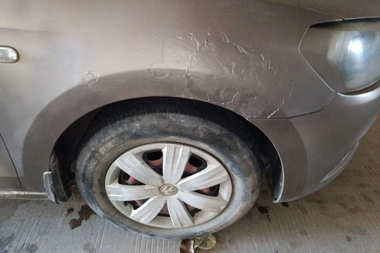 Used Volkswagen Jetta 2013 1.6L Automatic Fashion Model Right Front Wheel Hub