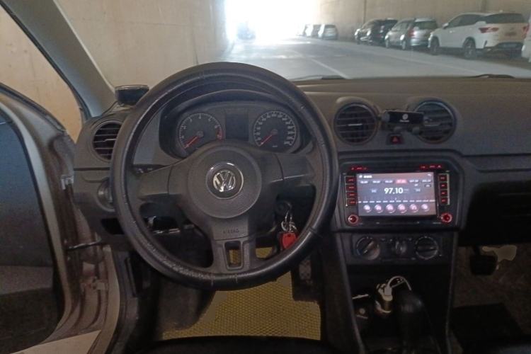 Used Volkswagen Jetta 2013 1.6L Automatic Fashion Model Steering Wheel