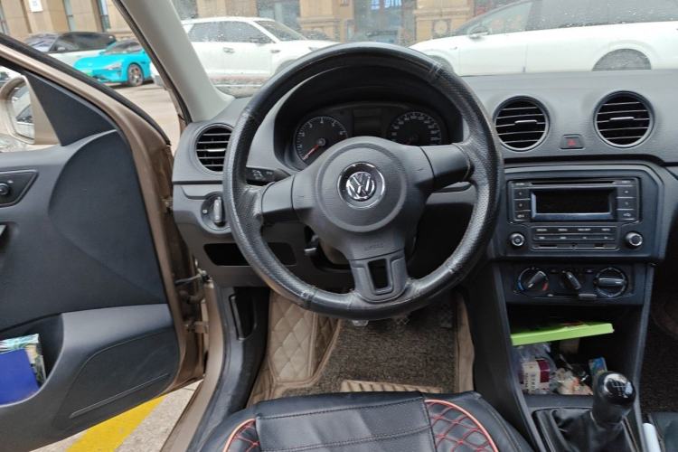 Used Volkswagen Jetta 2013 1.6L Manual Fashion Edition Steering Wheel