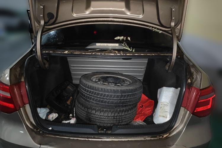 Used Volkswagen Jetta 2013 1.4L Manual Fashion Model Trunk