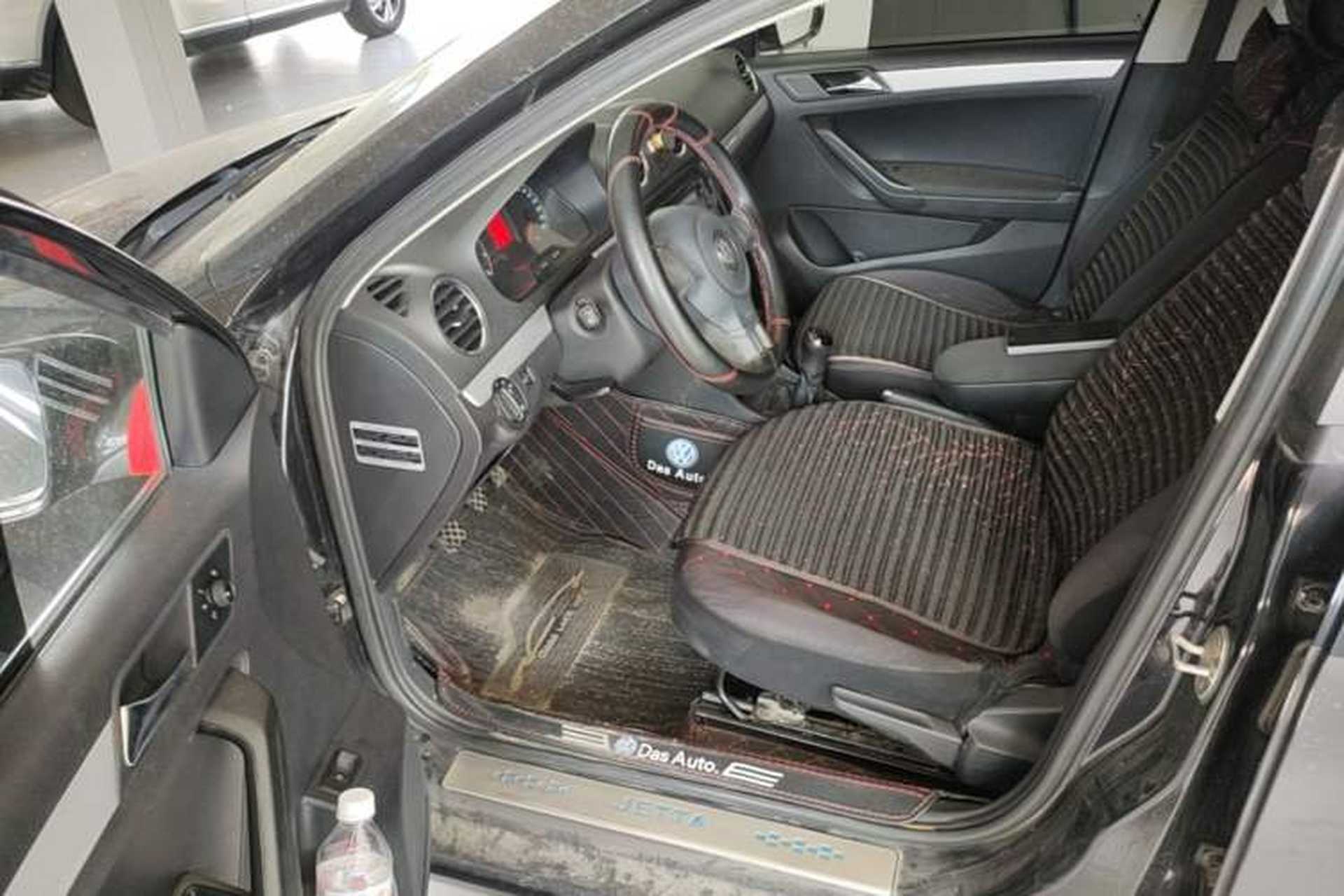 Used Volkswagen Jetta 2015 1.4L Manual Comfort Model Driver Seat