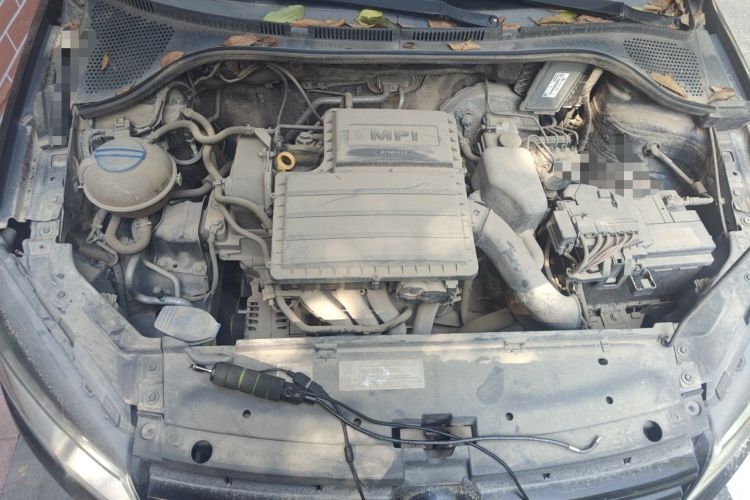 Used Volkswagen Jetta 2015 Value Edition 1.6L Manual Fashionable Style Engine Bay