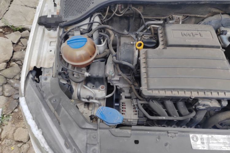 Used Volkswagen Jetta 2015 1.6L Manual Fashion Edition Engine Bay Right