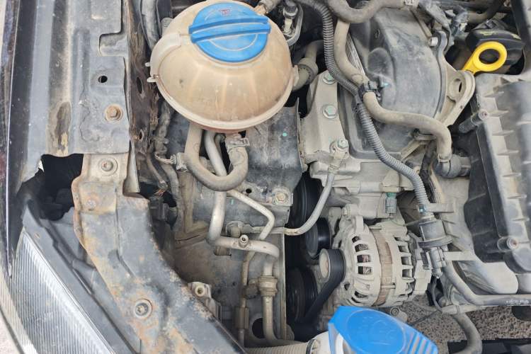 Used Volkswagen Jetta 2015 1.6L Manual Comfort Model Engine Bay Right