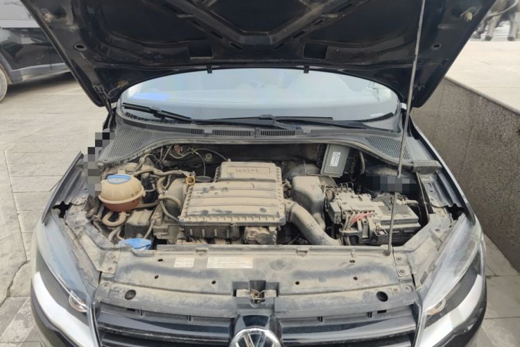 Used Volkswagen Jetta 2015 Value Edition 1.6L Manual Fashionable Style Engine Bay