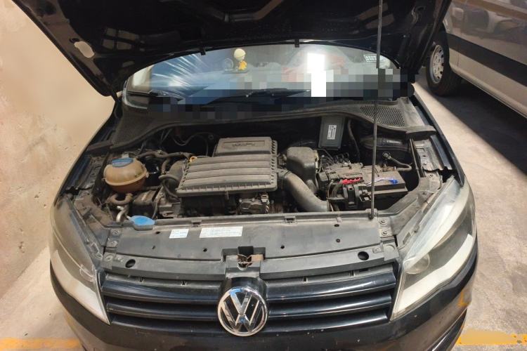 Used Volkswagen Jetta 2015 Zhuihui Edition 1.4L Manual Fashion Model Engine Bay