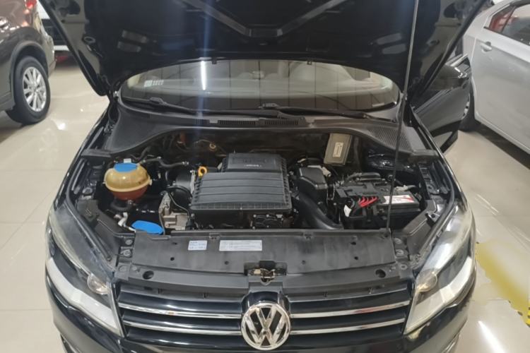 Used Volkswagen Jetta 2015 1.6L Automatic Comfort Model Engine Bay