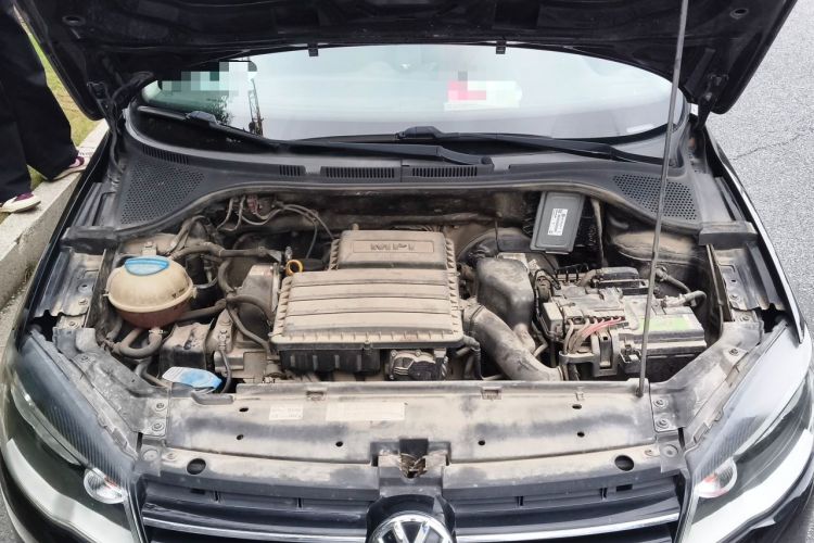 Used Volkswagen Jetta 2015 Value Edition 1.6L Automatic Comfort Version Engine Bay