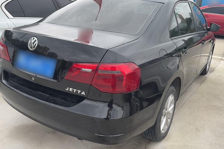 Used Volkswagen Jetta 2015 1.6L Manual Comfort Model Exterior 3