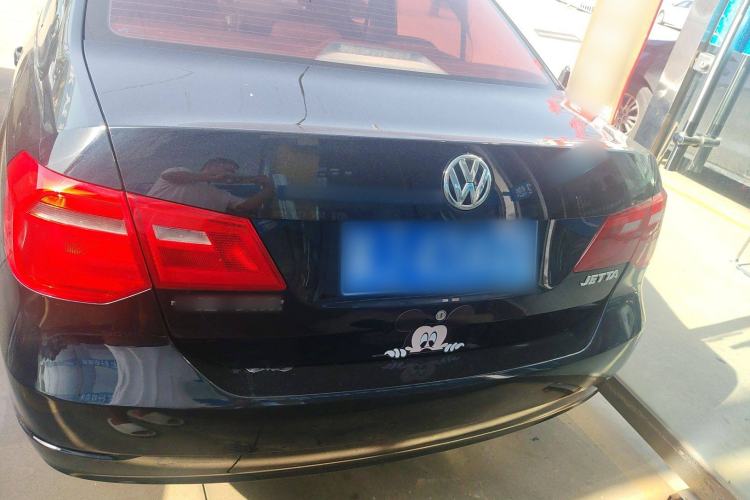 Used Volkswagen Jetta 2015 Value Edition 1.6L Automatic Fashion Version Exterior 4