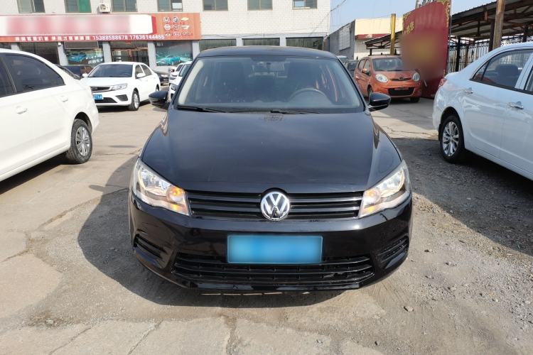 Used Volkswagen Jetta 2015 Value Edition 1.6L Manual Fashionable Style Front