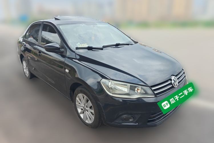 Used Volkswagen Jetta 2015 1.6L Automatic Comfort Model Front Right 45 Deg