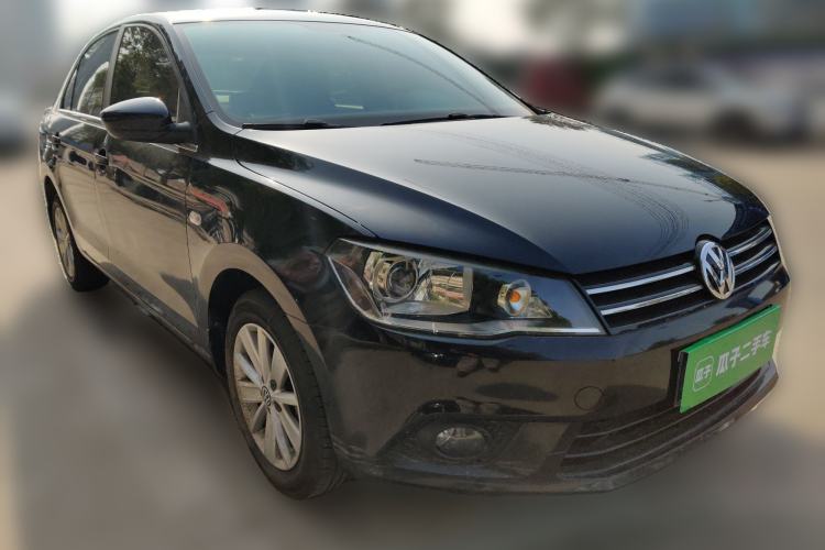 Used Volkswagen Jetta 2015 Zhuihui Edition 1.6L Manual Comfort Model Front Right 45 Deg