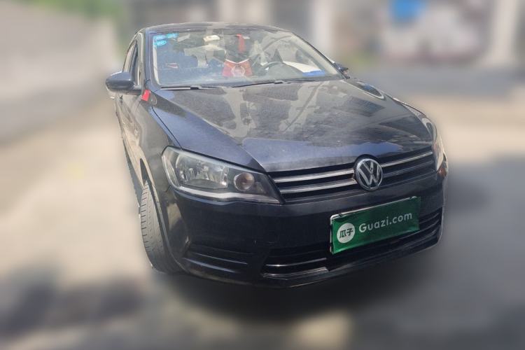 Used Volkswagen Jetta 2015 1.6L Manual Fashion Edition Front Right 45 Deg