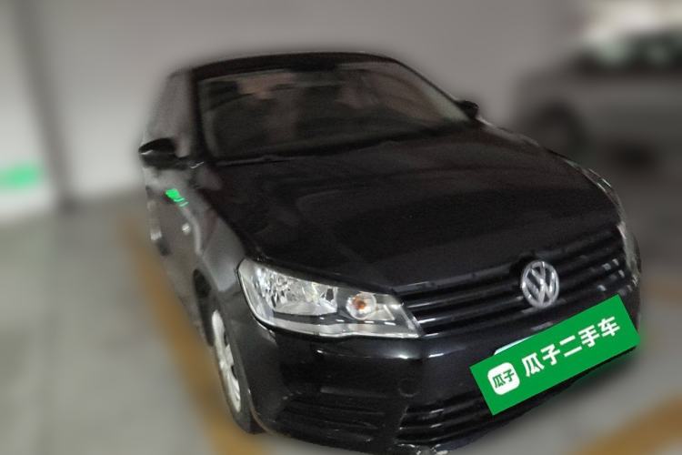 Used Volkswagen Jetta 2015 Value Edition 1.6L Automatic Fashion Version Front Right 45 Deg
