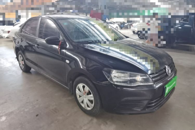 Used Volkswagen Jetta 2015 Value Edition 1.6L Manual Fashionable Style Front Right 45 Deg