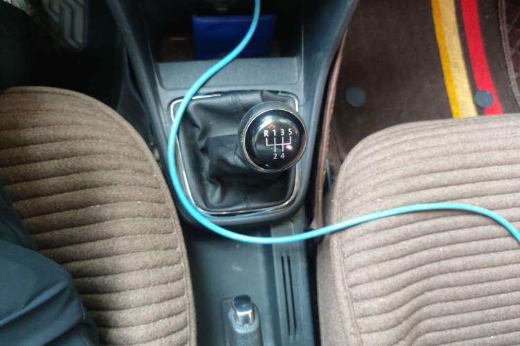 Used Volkswagen Jetta 2015 Zhihui Edition 1.4L Manual Comfort Model Gear Lever