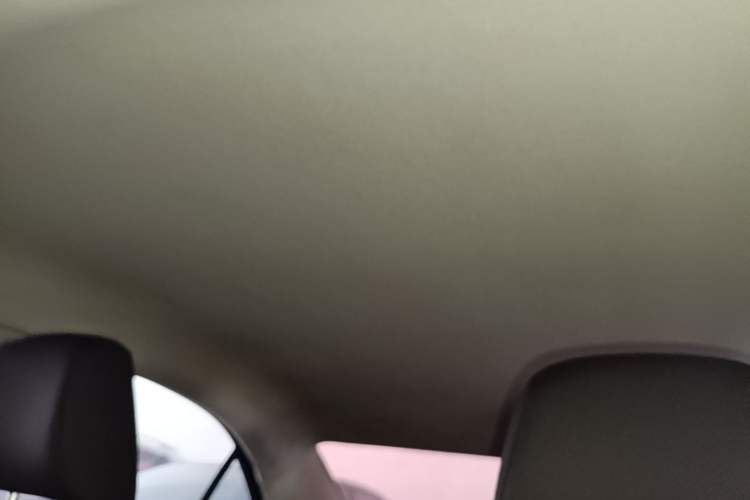 Used Volkswagen Jetta 2015 1.4L Manual Fashion Model Headliner