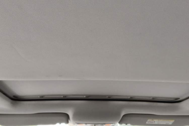 Used Volkswagen Jetta 2015 Value Edition 1.6L Automatic Comfort Version Headliner