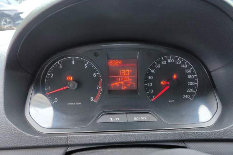 Used Volkswagen Jetta 2015 Value Edition 1.6L Manual Fashionable Style Instrument Cluster
