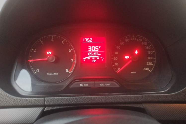 Used Volkswagen Jetta 2015 1.4L Manual Fashion Model Instrument Cluster