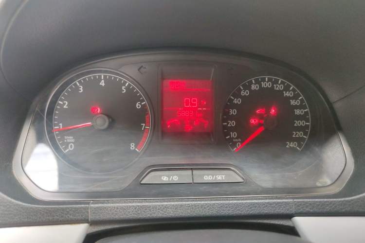 Used Volkswagen Jetta 2015 Zhihui Edition 1.4L Manual Comfort Model Instrument Cluster