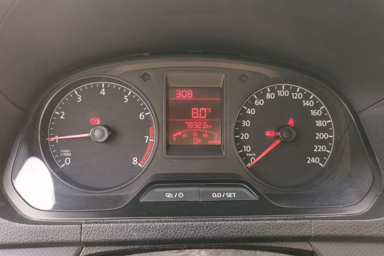 Used Volkswagen Jetta 2015 Value Edition 1.6L Manual Fashionable Style Instrument Cluster