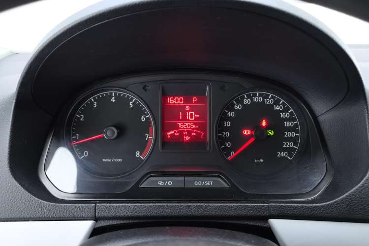 Used Volkswagen Jetta 2015 1.6L Automatic Comfort Model Instrument Cluster