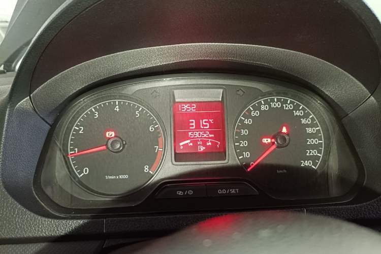 Used Volkswagen Jetta 2015 1.4L Manual Fashion Model Instrument Cluster