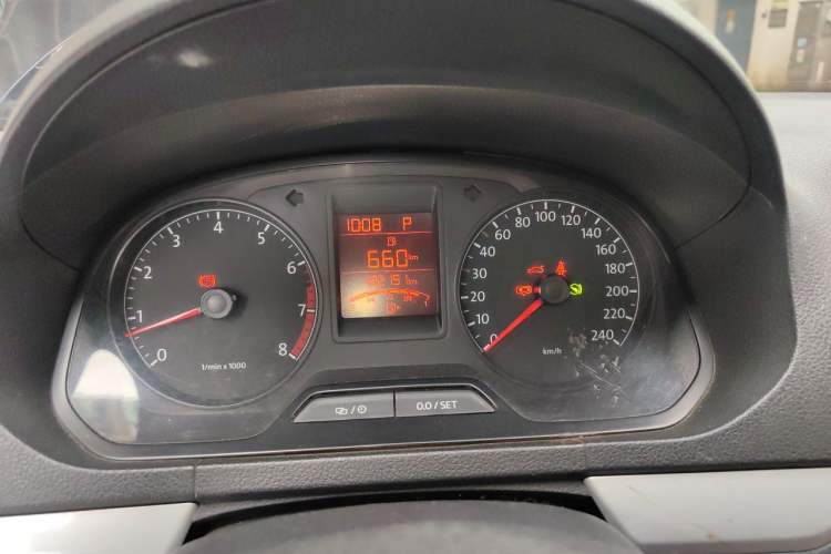 Used Volkswagen Jetta 2015 1.6L Automatic Comfort Model Instrument Cluster