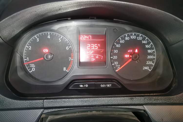 Used Volkswagen Jetta 2015 Value Edition 1.6L Manual Fashionable Style Instrument Cluster