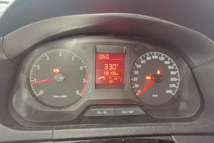 Used Volkswagen Jetta 2015 Value Edition 1.6L Manual Fashionable Style Instrument Cluster