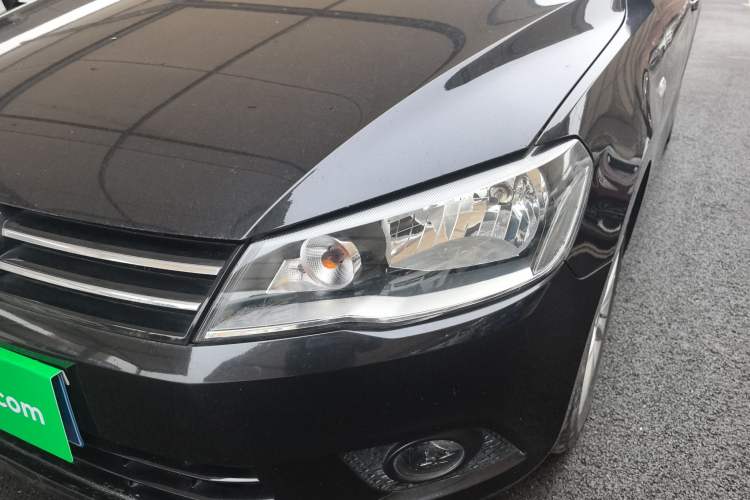Used Volkswagen Jetta 2015 Zhihui Edition 1.4L Manual Comfort Model Left Front Headlight