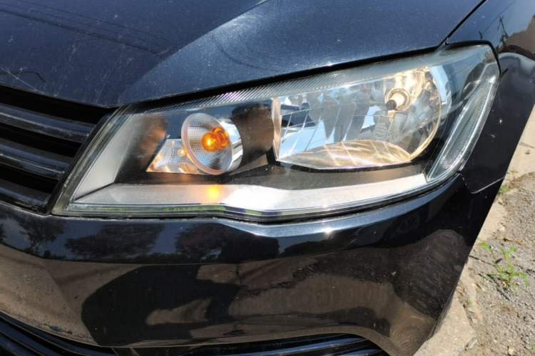 Used Volkswagen Jetta 2015 Value Edition 1.6L Manual Fashionable Style Left Front Headlight